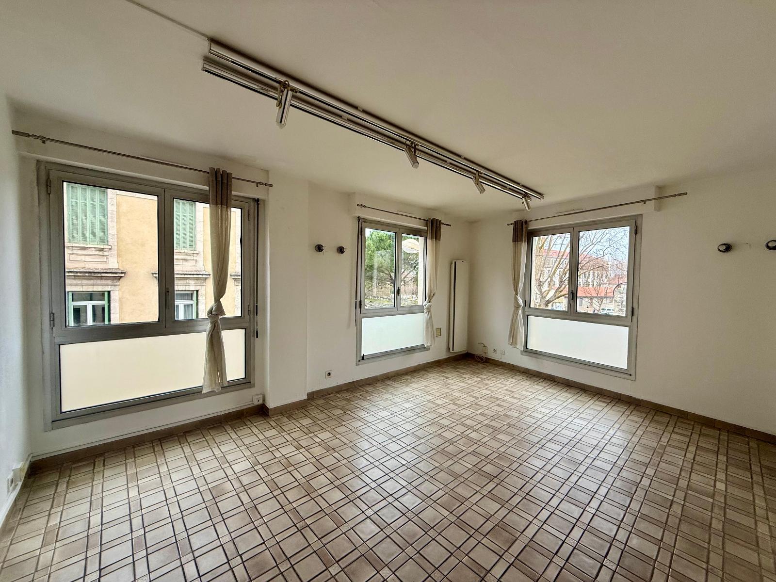 appartement 4 pièces - Avignon