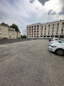 Parking en Location à Avignon / 13m2
